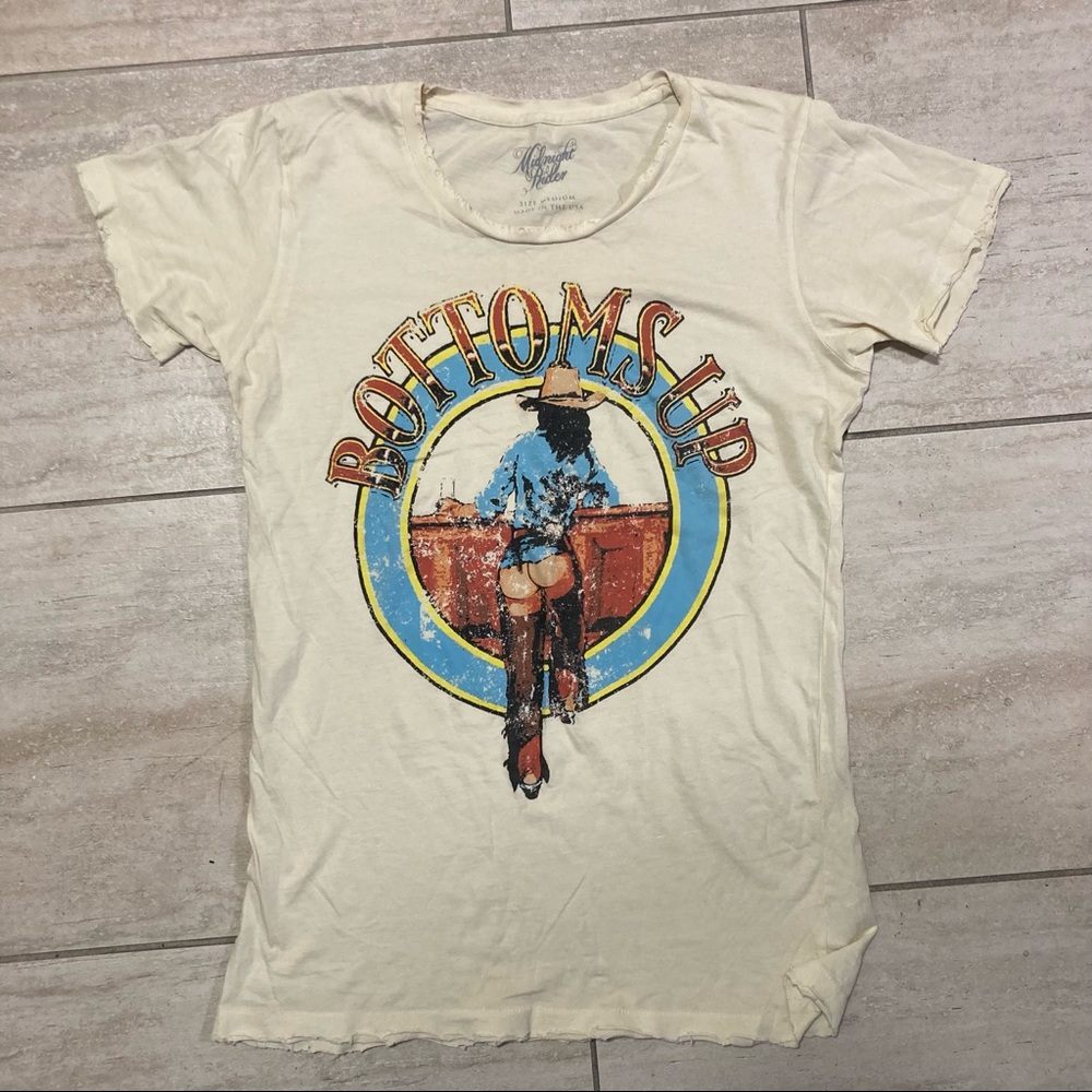 Like new vintage feel Ladies Tee